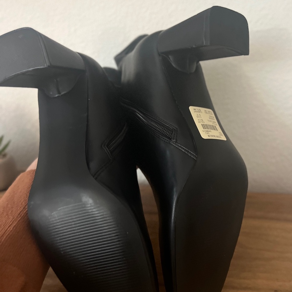 Steve Madden
Black
Size 9.5 
Ankle Boots
2.5” heel
NWT - Picture 6 of 16